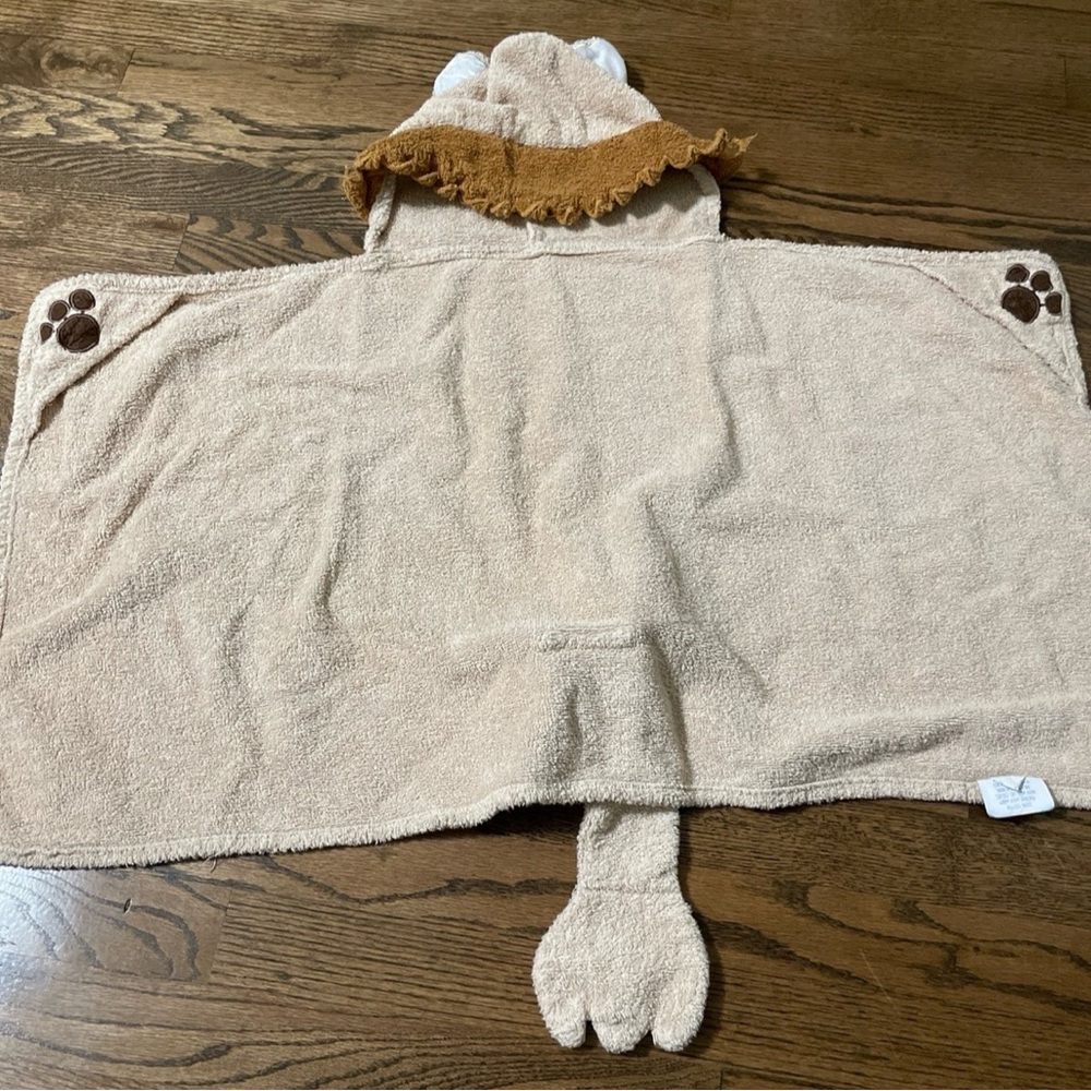 Hooded Baby Towel — Lion
